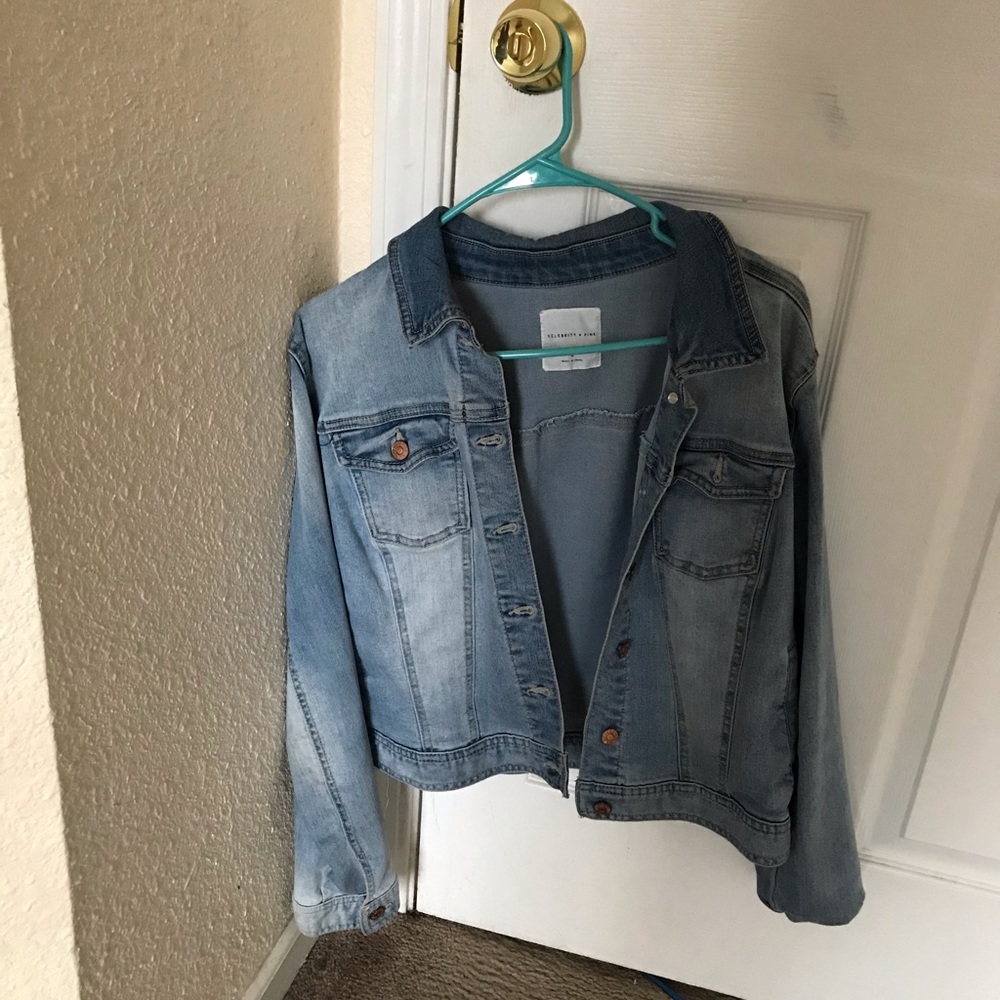 Medium wash jean jacket